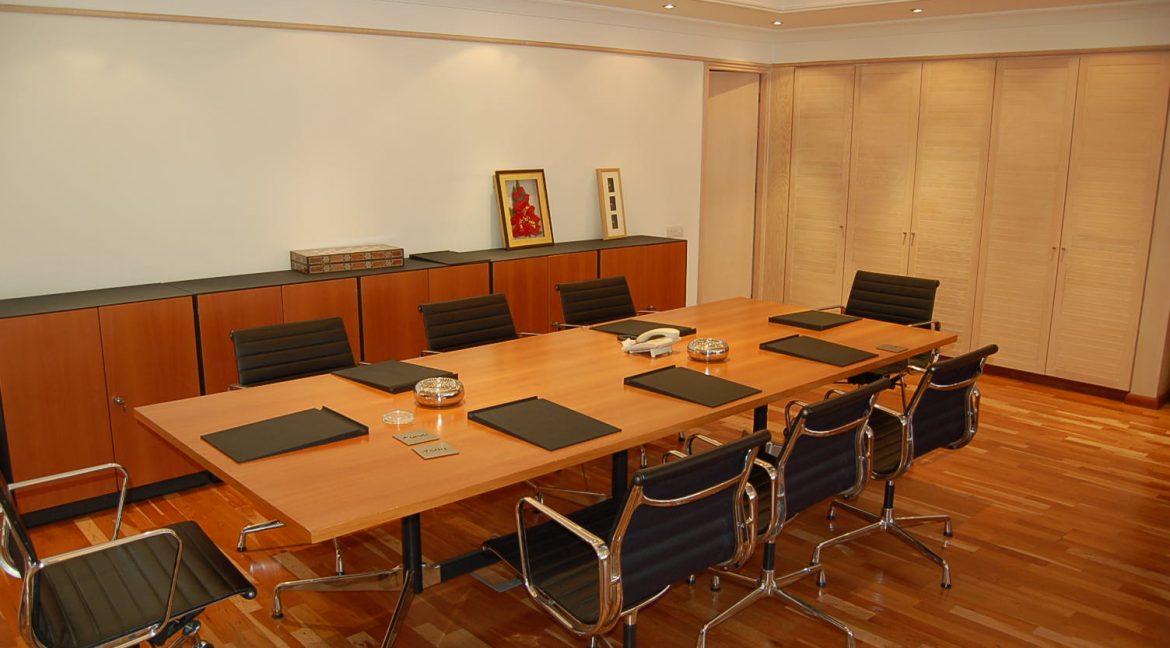 ECONOMOU OFFICES 002