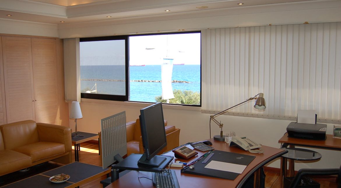ECONOMOU OFFICES 019